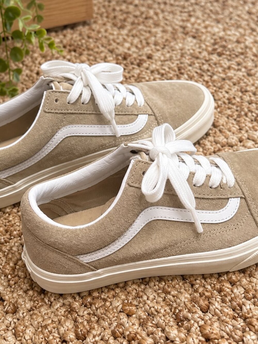 Vans Taupe Beige Suede Sneakers Women’s 7.5 Old Skool Style Worn Once